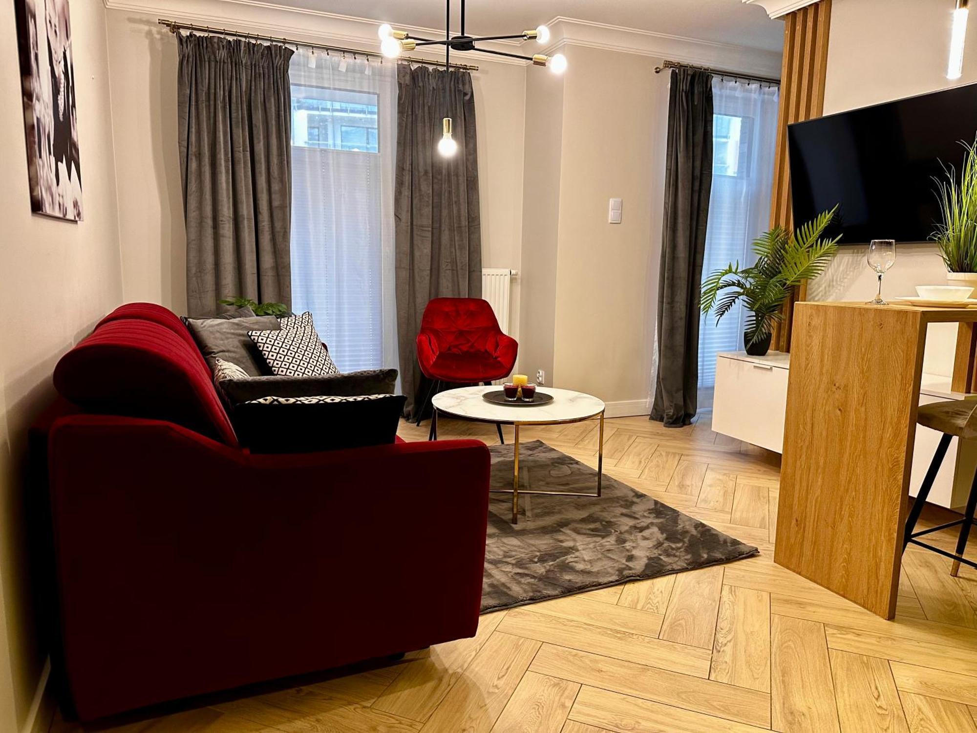 Kielce- Saphire Przy Zalew Kielecki, Faktura, Parking, Centrum Kielce