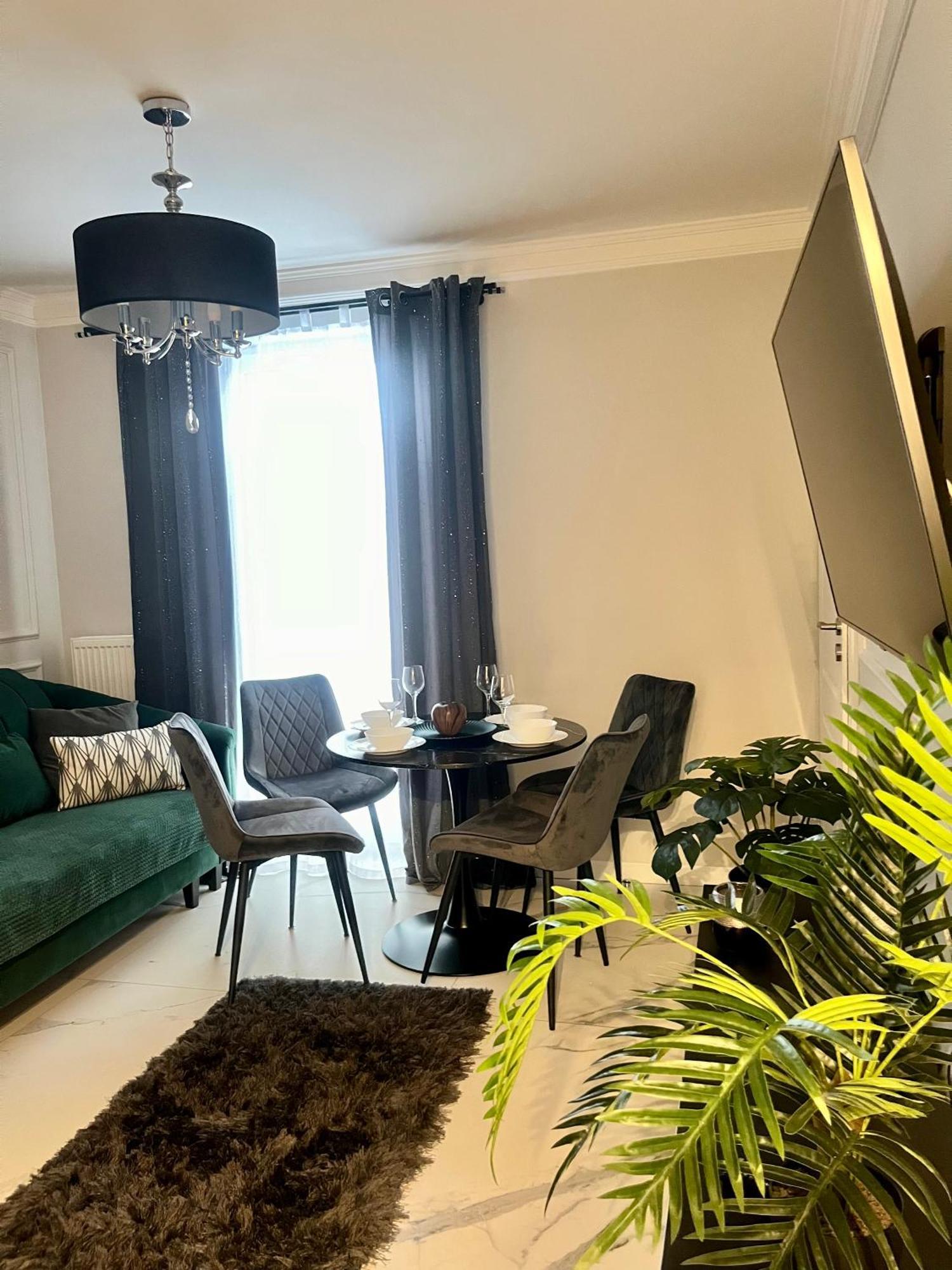 Kielce- Saphire Przy Zalew Kielecki, Faktura, Parking, Centrum Apartament *