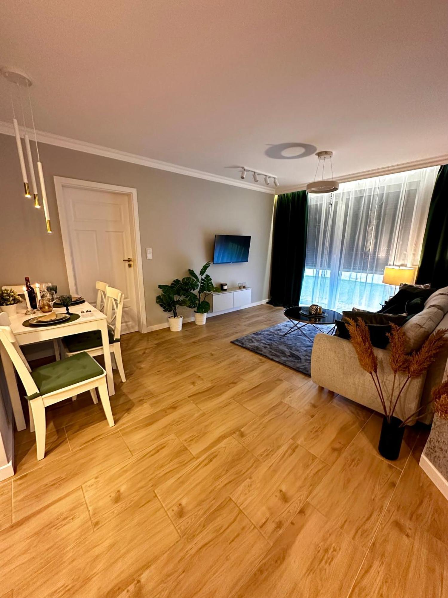 Apartament Kielce- Saphire Przy Zalew Kielecki, Faktura, Parking, Centrum
